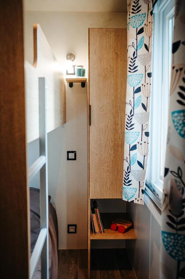 Mobil Home Xxl2 4 Chambres - Camping De Maillac Sainte-Nathalène Kültér fotó
